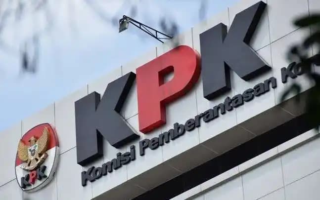 KPK Periksa