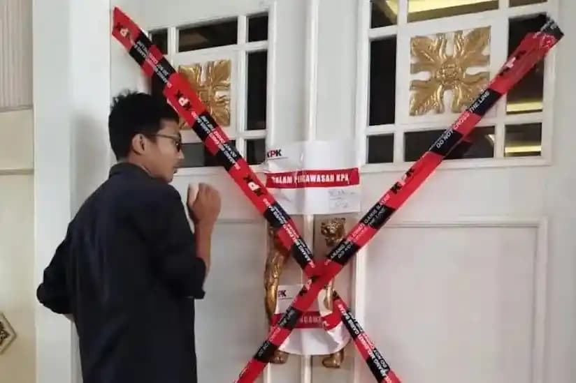 KPK Segel Ruang Kerja Bupati dan Sekda Ponorogo