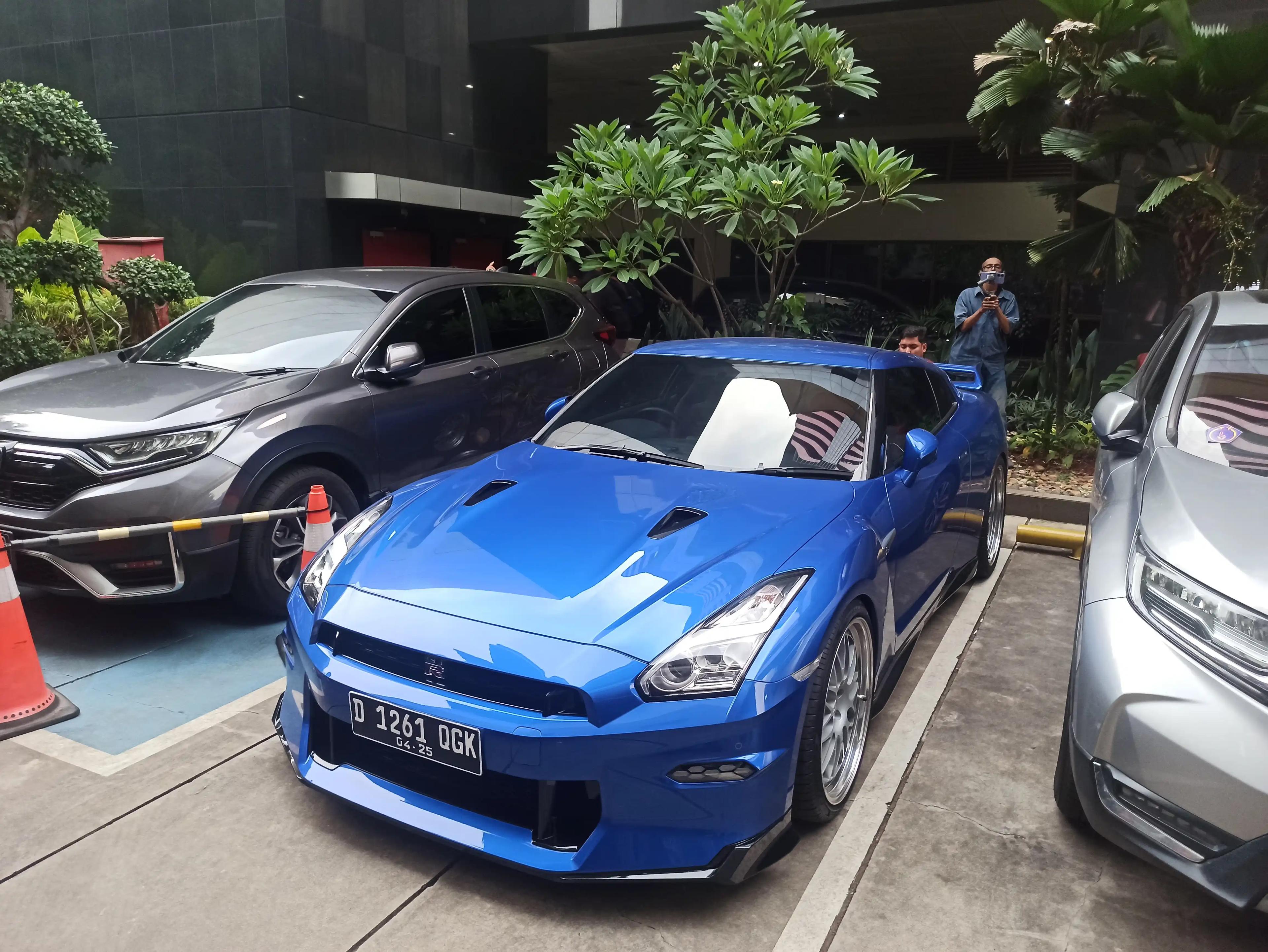 KPK Sita Mobil Nissan GTR-R R35