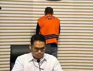 KPK Tahan Imran Jakub