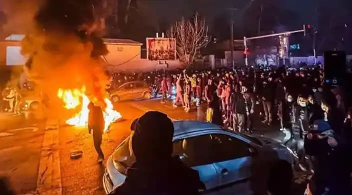 Lebih dari 500 Orang Diduga Tewas dalam Demo Anti-Pemerintah di Iran