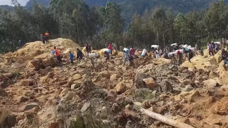 longsor papua nugini