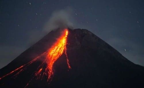 Selama Sepekan 143 Kali Gunung Merapi Luncurkan Guguran Lava