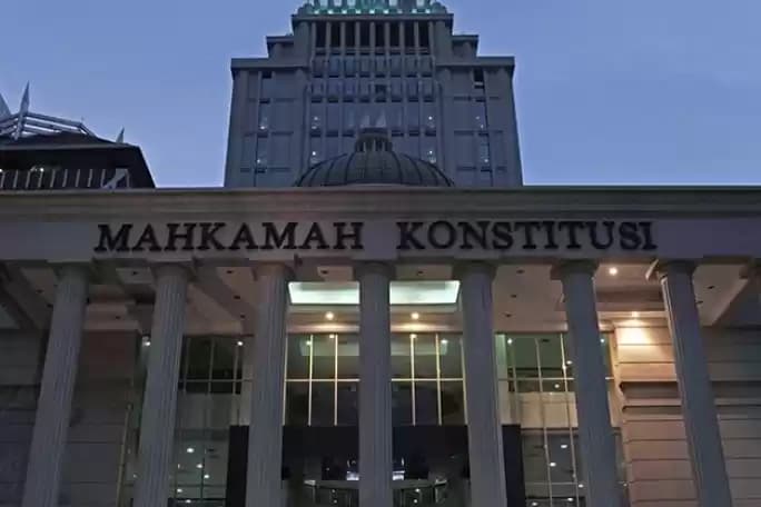 Mahkamah Konstitusi atau MK RI