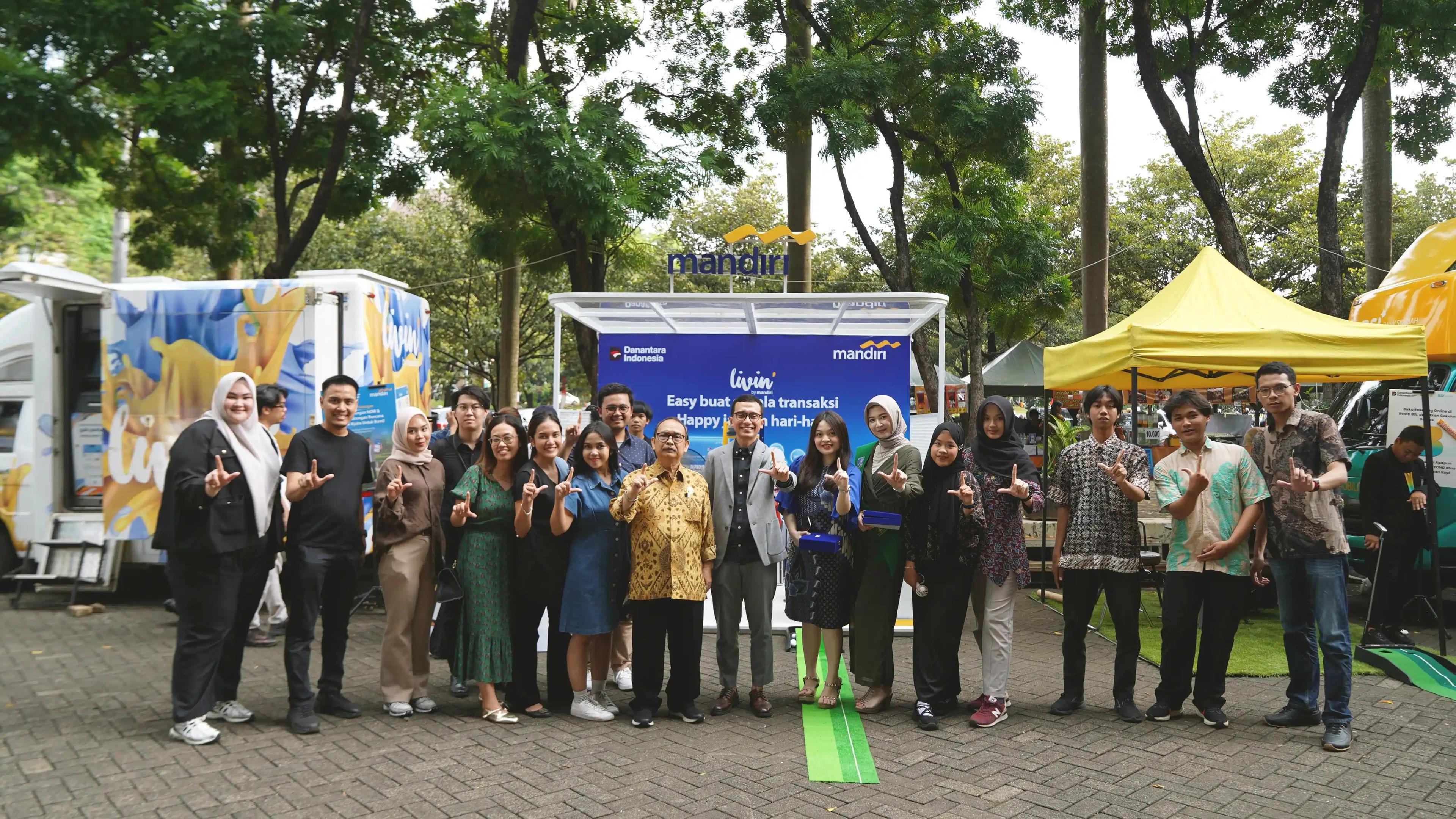 Mandiri X UI