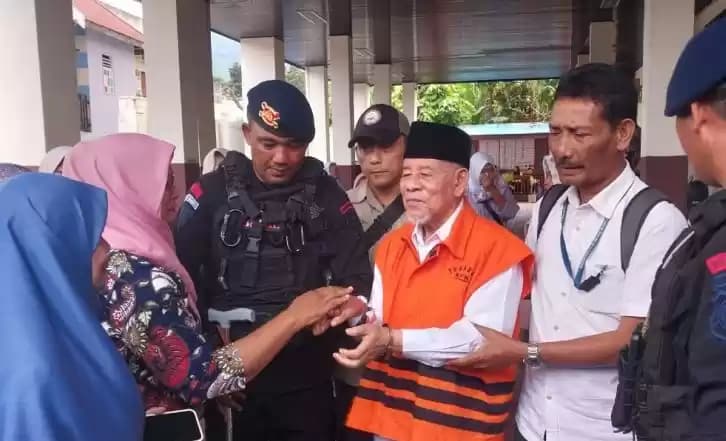 Mantan Gubernur Maluku Utara Abdul Gani Kasuba