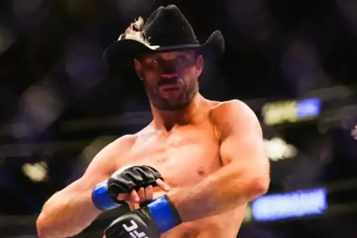 Mantan petarung Ultimate Fighting Championship  Donald Cerrone