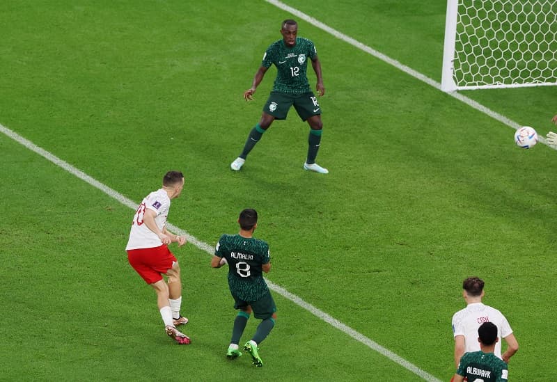 Diwarnai Banyak Pelanggaran, Polandia Tumbangkan Arab Saudi di Grub C Piala Dunia