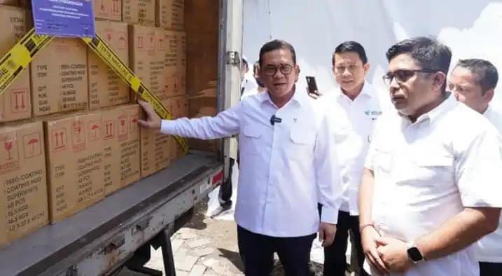 Mendag Budi Amankan Keramik Impor Ilegal