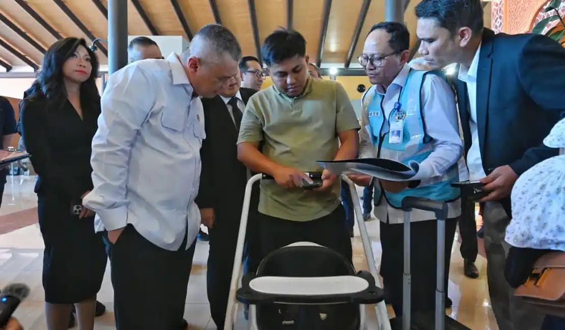 Menhub Dudy di Bandara Soetta