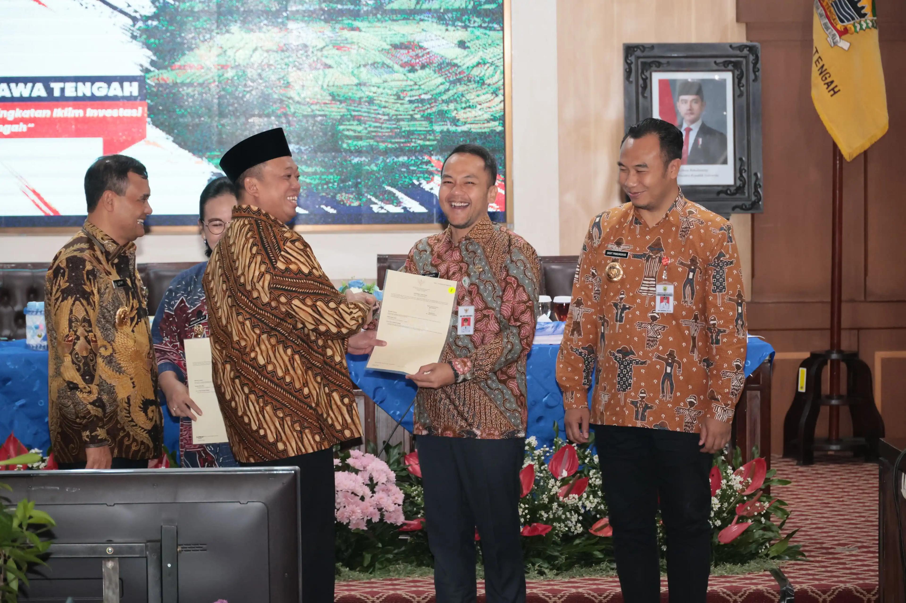 Menteri ATR/BPN  Nusron Wahiddi Kantor Gubernur Jawa Tengah. (Dok.MI)