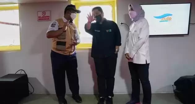 Menteri BUMN Erick Thohir dan Dirut ASDP Indonesia Ira Puspadewi