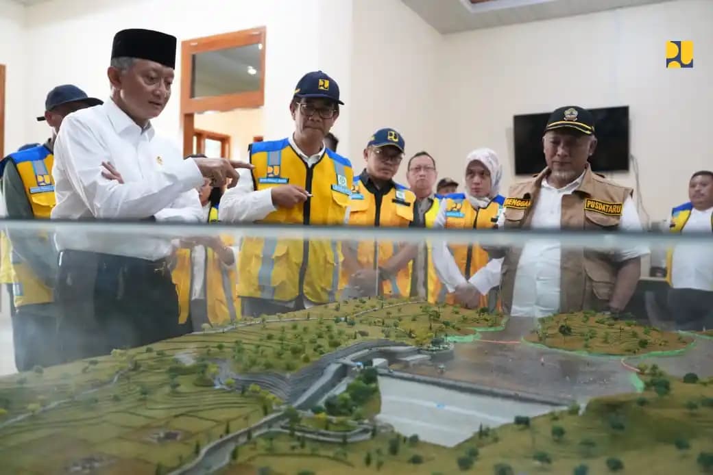 menteri dody dan Logung