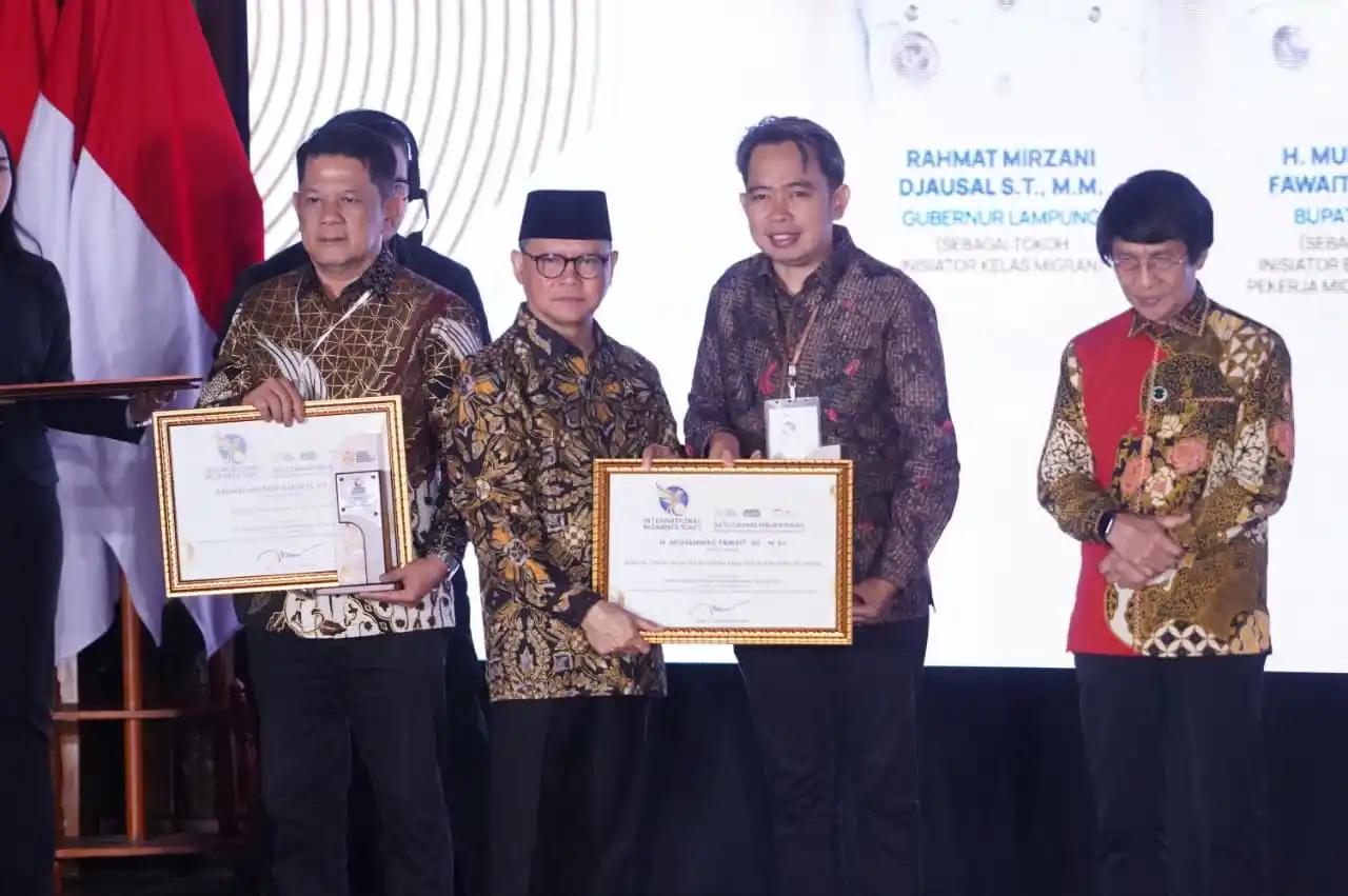 Menteri P2MI Mukhtarudin  dalam peringatan International Migrant Day yang digelar di Sasana Langen Budoyo, TMII. (Foto. Humas KemenP2MI)