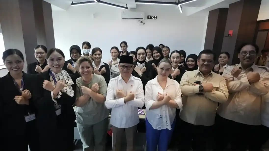 Menteri P2MI Mukhtarudin secara resmi melepas 344 CPMI Asia dan Eropa (Dok. MI)