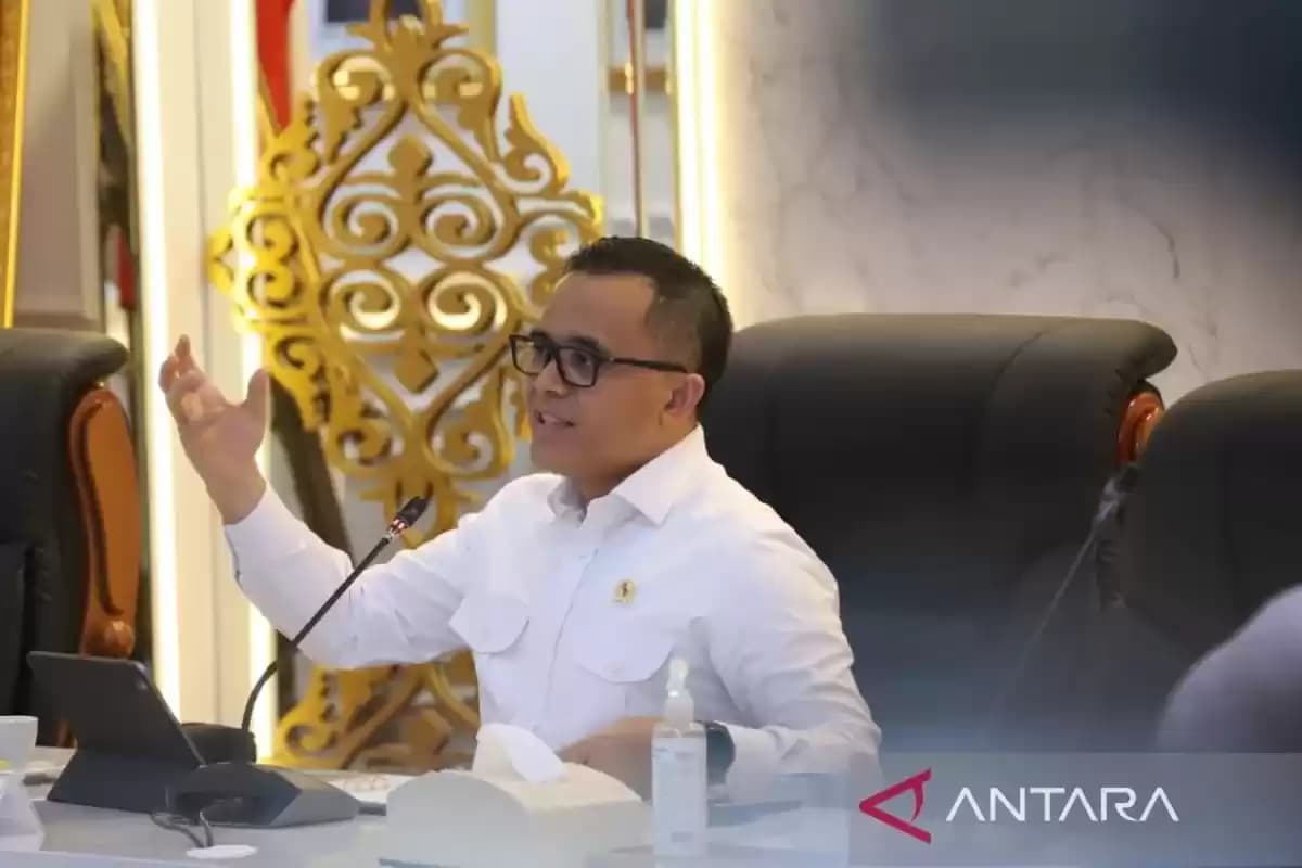Menteri PANRB Azwar Anas
