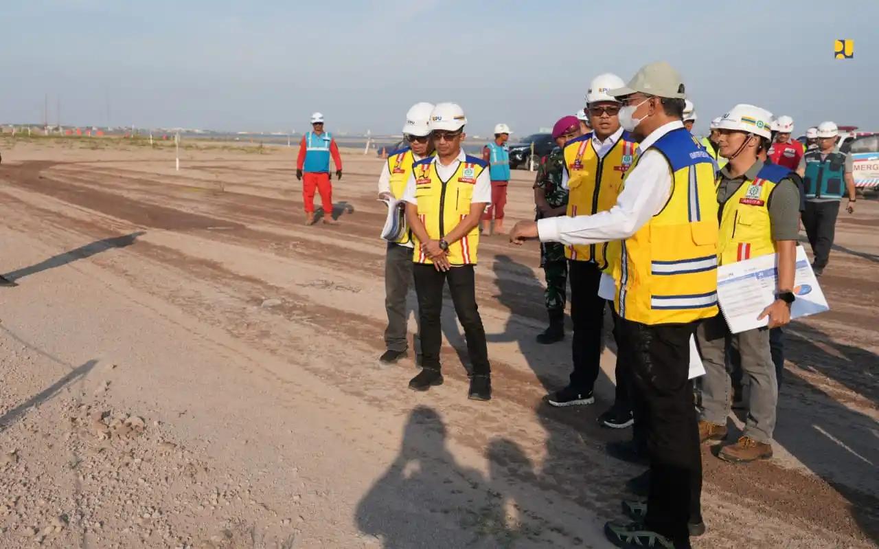 Menteri PU Tinjau Tol