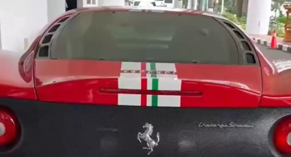 Mobil Suami Artis Sandra Dewi yang Disita Kejagung Ferrari