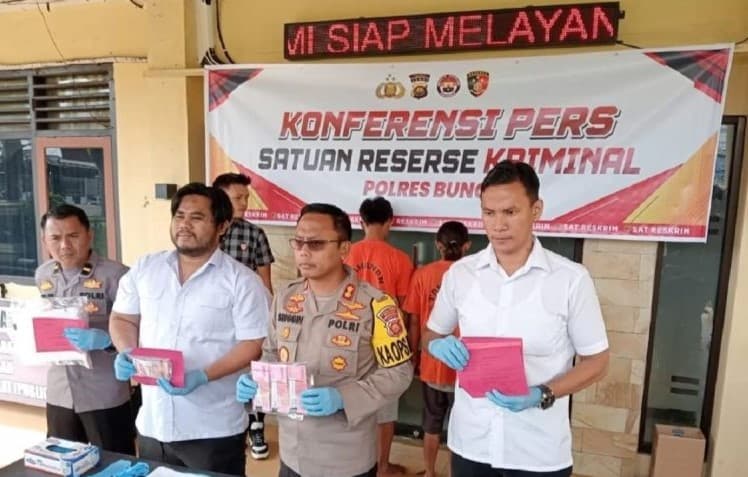Dua Pelaku Pembuat Uang Palsu Diringkus Polisi