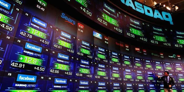 Nasdaq dan NYSE Stop Perdagangan Saham Perusahaan Berbasis di Rusia