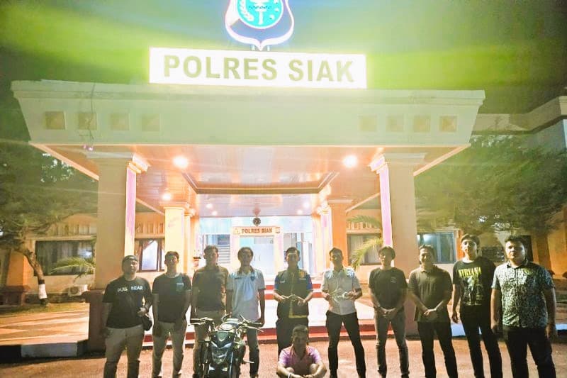 Mengaku Polisi Gunakan Senjata Mainan Dibekuk Polisi