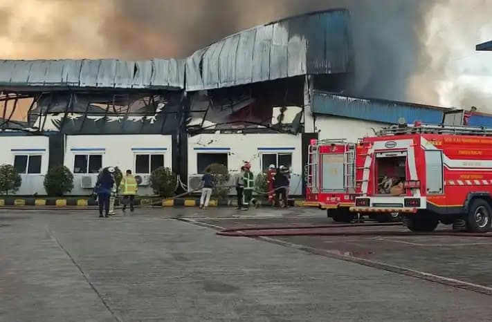 Pabrik Garmen PT Anugerah Abadi Magelang (AAM) Dilanda Kebakaran