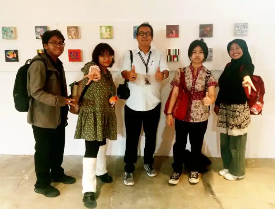 Pameran Seni Rupa Internasional "Kecil itu Keren 2025": Empat Siswa SMK Multimedia Sumbangsih, Bangga Bisa Ikut Pameran