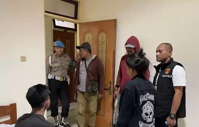 Pasangan Mesum di Penginapan Kota Ambon