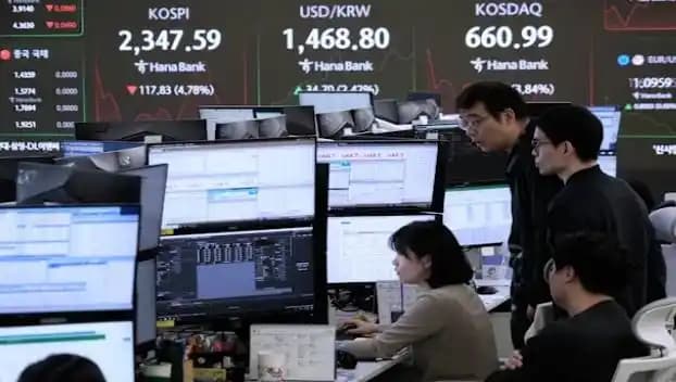 Pasar saham Asia terguncang, Nikkei terjun lebih dari 8%