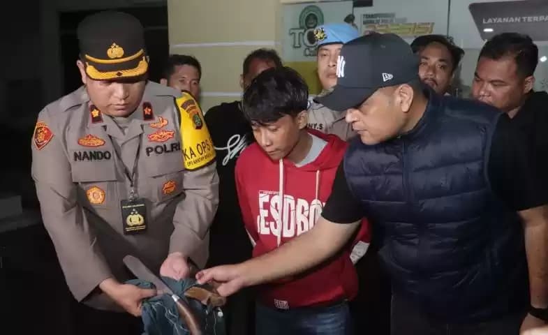 pelaku pembunuhan tukang nasi goreng