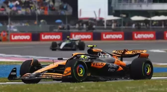 Pembalap Mc Laren