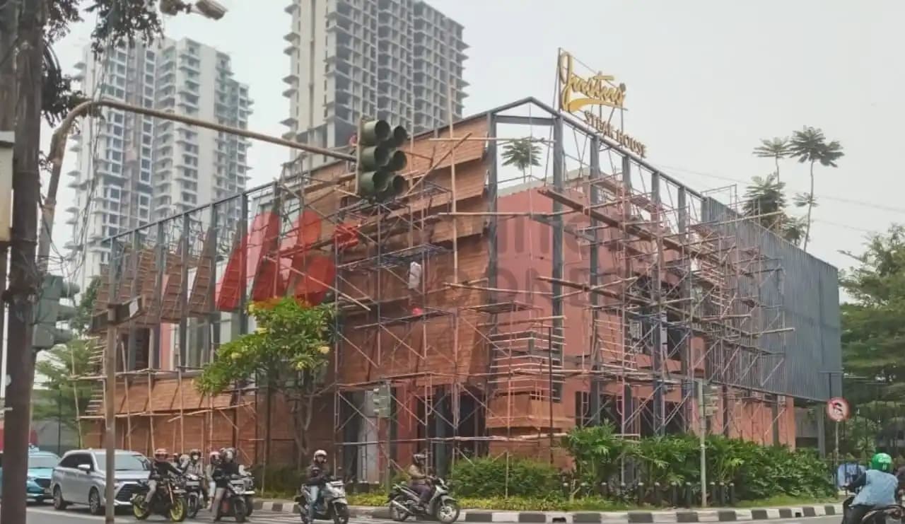 Pembangunan Restoran Justus Steak House