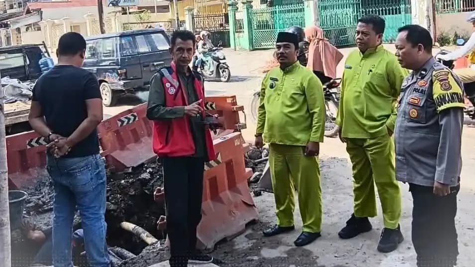 Pemeliharaan Drainase Tak Cukup  Dilakukan Petugas, Tetapi Juga Partisipasi Warga