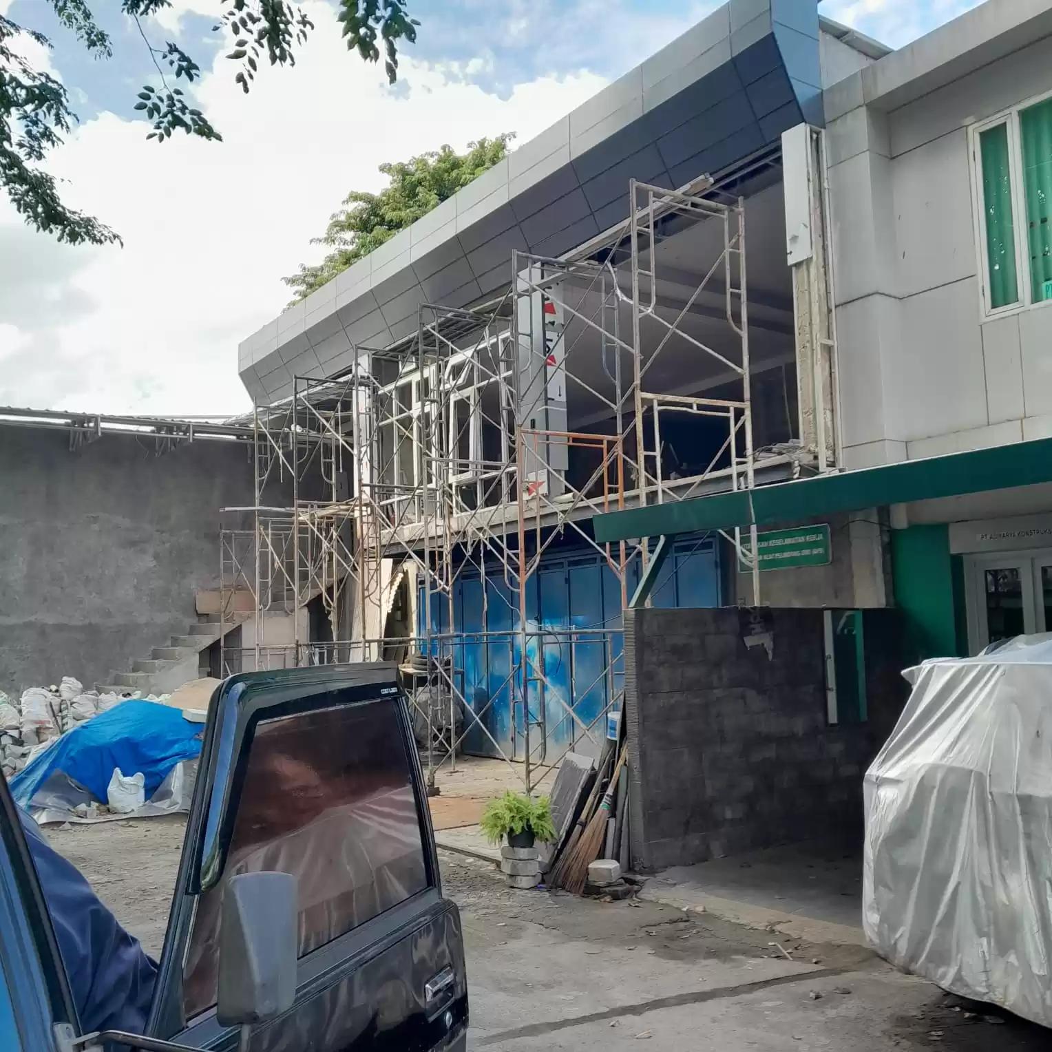 Pemkot Jaktim Diduga Bekingi Bangunan Liar di Kawasan Hijau Pulomas