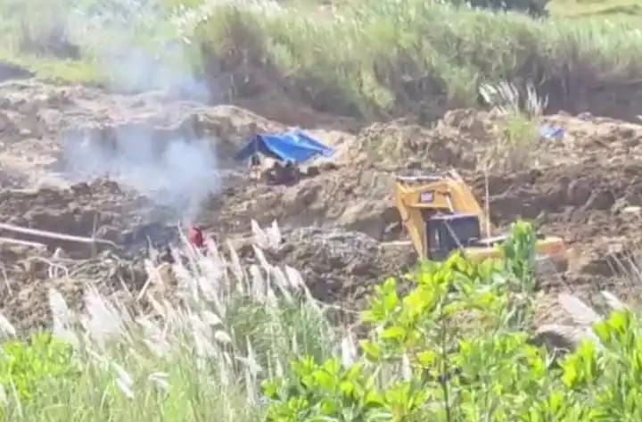 Penambangan ilegal di Kabupaten Bombana, Sulawesi Tenggara