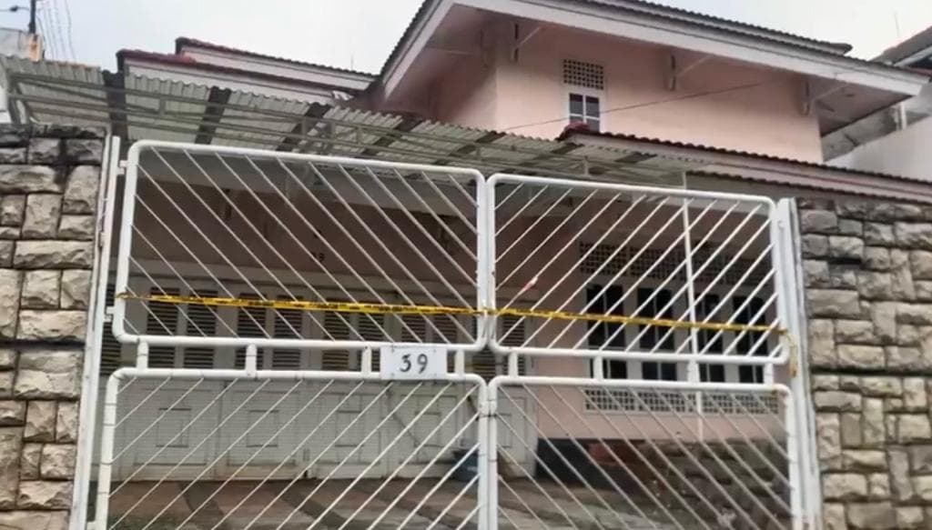 Olah TKP Kasus Ibu-Anak Tinggal Kerangka di Depok, Polisi Temukan Dokumen