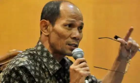 Pengamat ekonomi, Ichsanuddin Noorsy