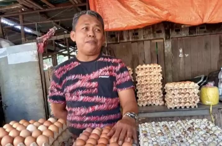 Penjual Telor di pasar