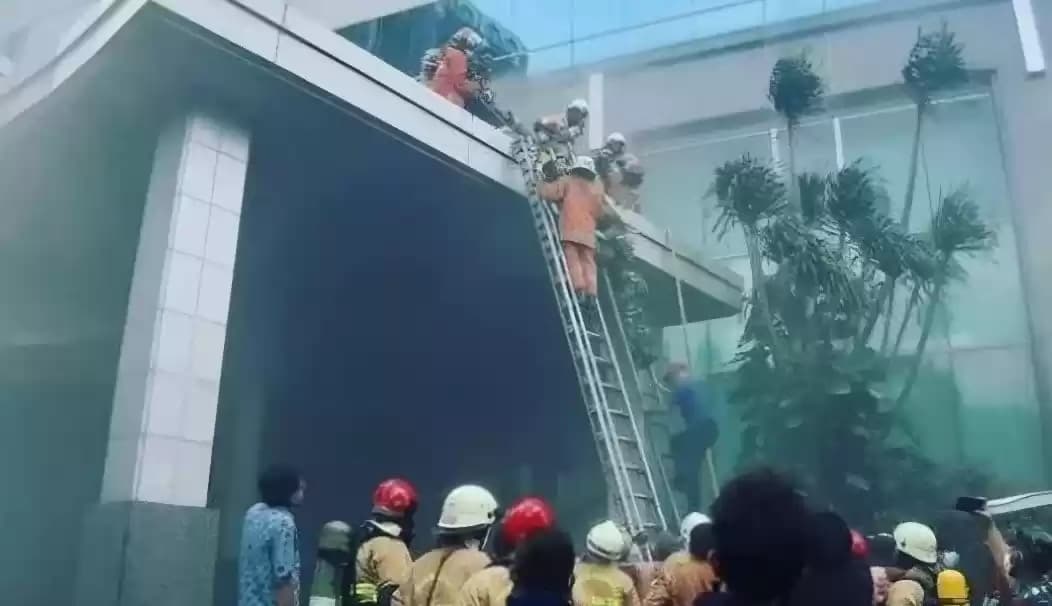 Penyidikan Kasus Kebakaran Gedung Cyber 1 Disetop, Ada Apa?