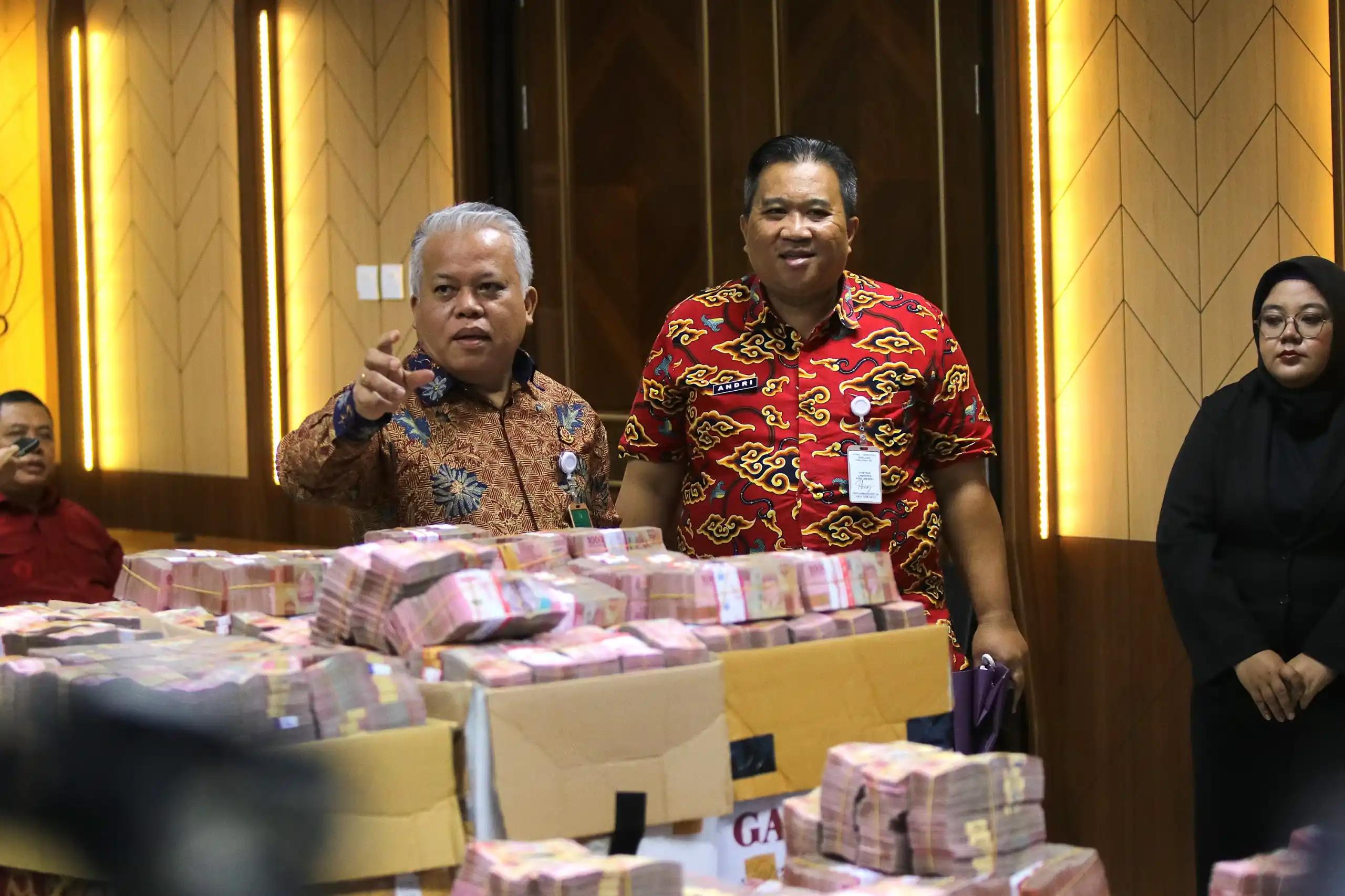 Penyitaan Uang Tunai Senilai Rp372 Milliar dalam Perkara PT Duta Palma Korporasi