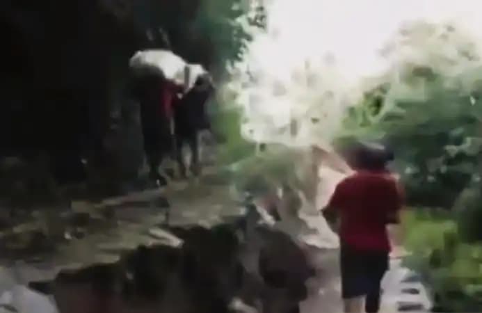 Pergerakan tanah di Cianjur
