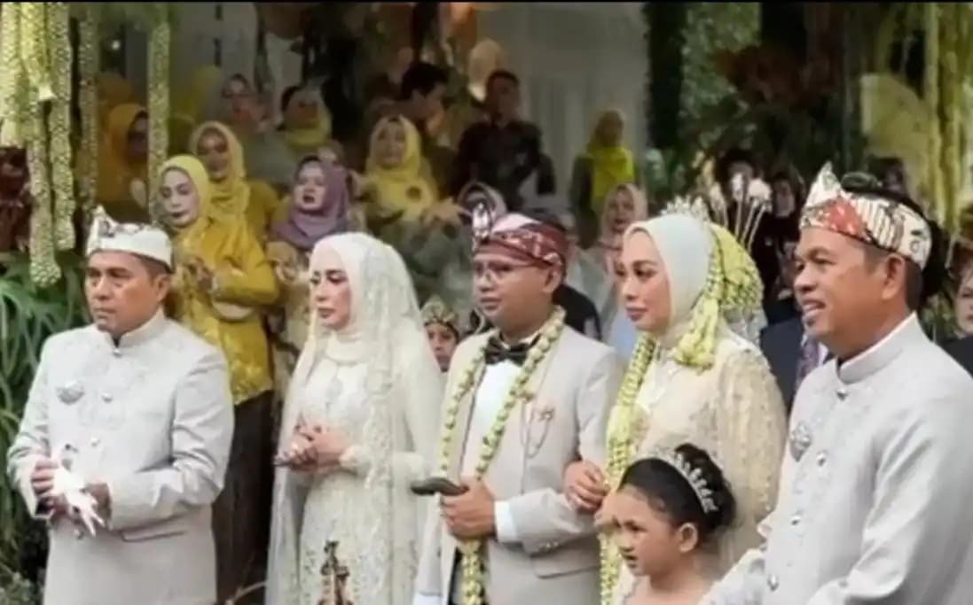 Pernikahan anak Dedi Mulyadi di Garut