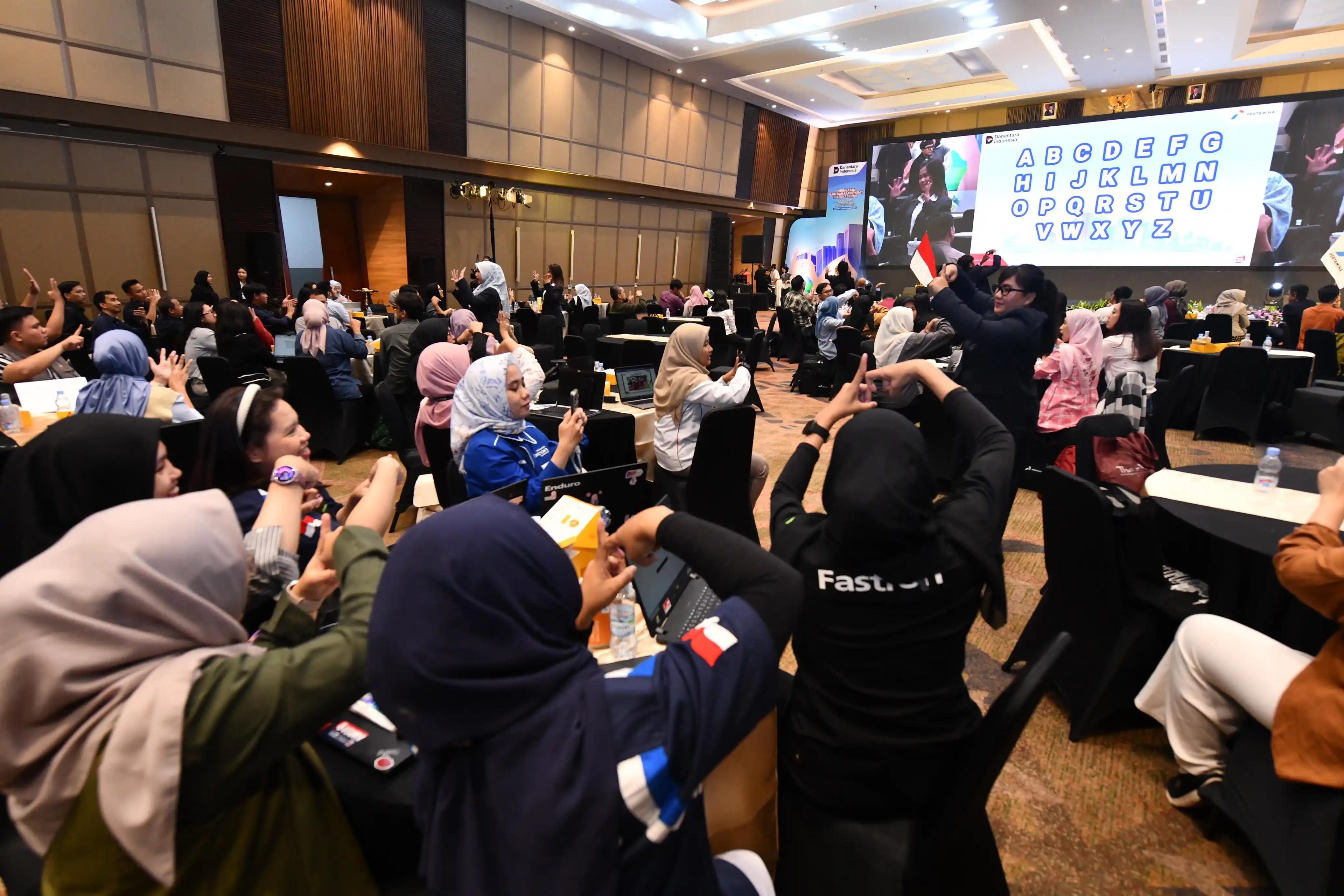 Pertamina Peringati Hari Bahasa Isyarat