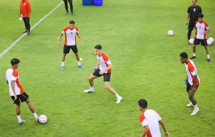 Pesepak bola Timnas Indonesia U-20 sesi latihan