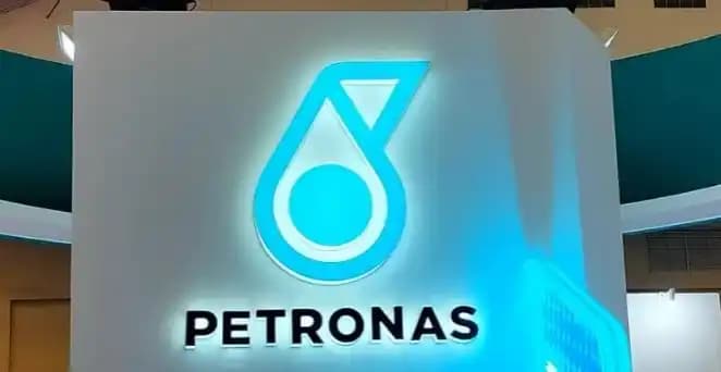 Petronas Bakal PHK 10 Persen Karyawan