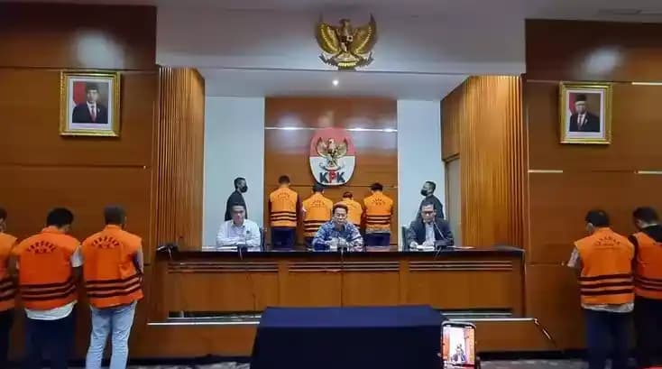 Plt Dirut PT KAI Properti Manajemen Junaidi Nasution Dicecar KPK soal Fee Proyek DJKA