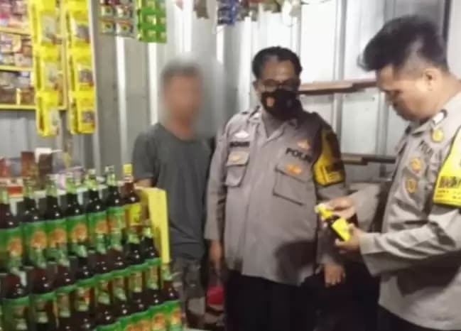 Polisi cek minuman