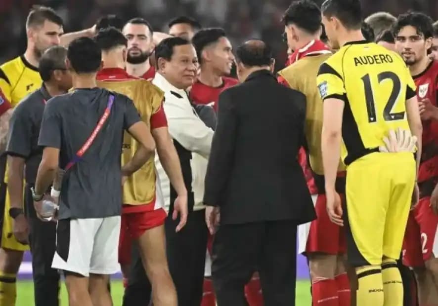 Presiden Prabowo Bersama Para Pemain Tim Nasional Indonesia