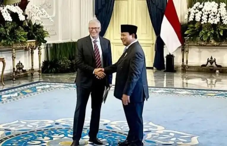 Presiden Prabowo bersama pendiri Microsoft, Bill Gates