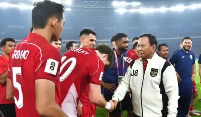 Presiden Prabowo memberikan ucapan selamat kepada Timnas Indonesia